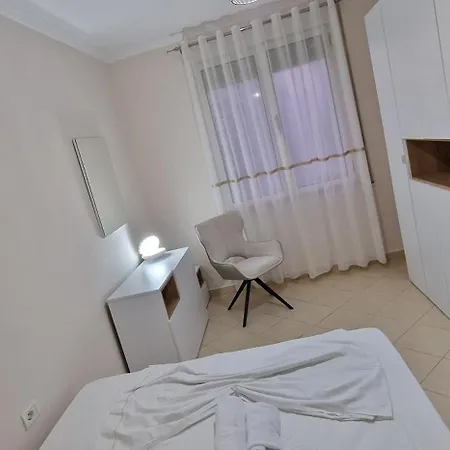 Adriatik Sea View 2 Bedroom * Durres