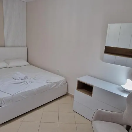 Adriatik Sea View 2 Bedroom Appartamento